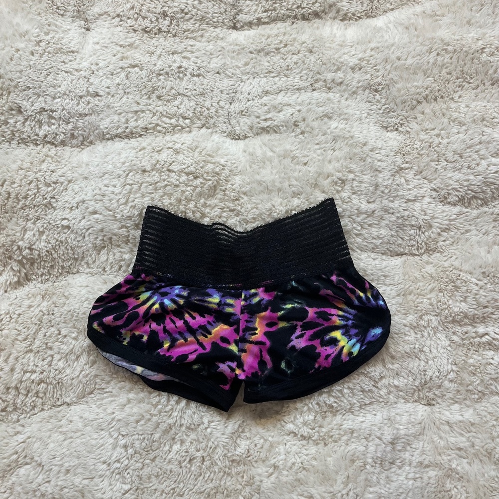Cute booty by Kelly Nishimoto twerk shorts